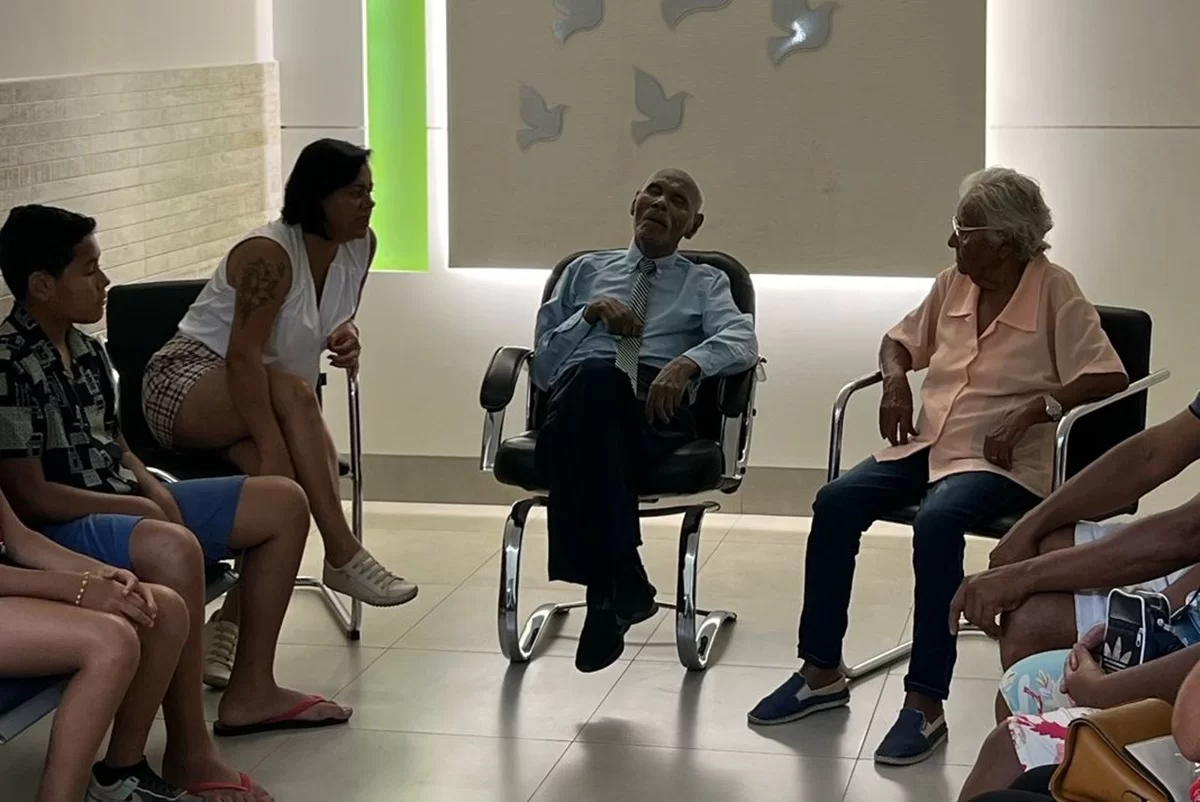 carpinteiro-aposentado-de-96-anos-e-velado-sentado-em-uma-cadeira
