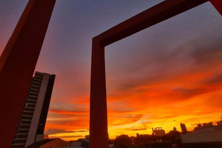 inmet-alerta-para-onda-de-calor-com-temperatura-5oc-acima-na-media,-incluindo-umuarama