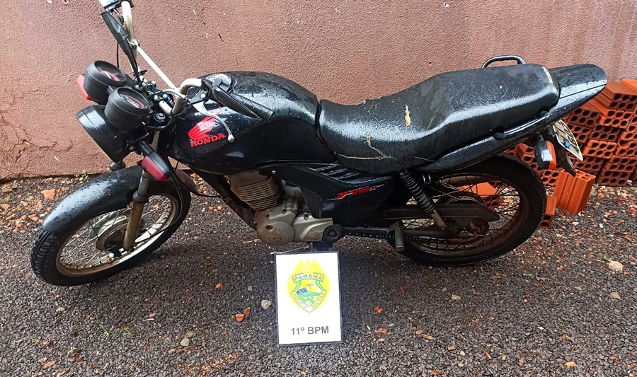 pm-recupera-motocicleta-furtada-em-araruna-abandonada-em-mata