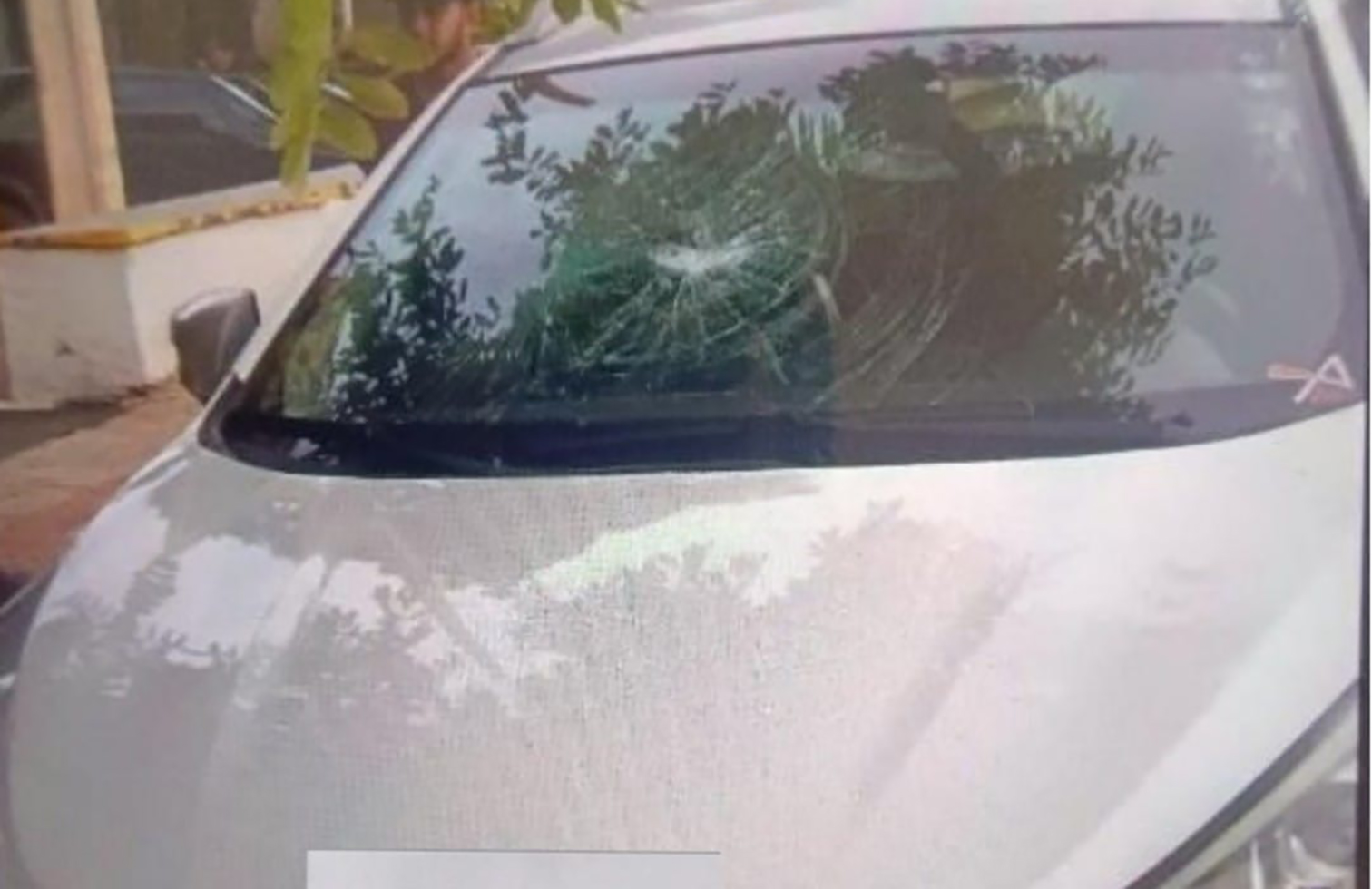 apos-discussao-de-transito,-ciclista-e-acusado-de-danificar-carro-com-pedrada-em-campo-mourao