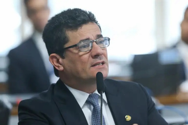 sergio-moro-precisa-de-mais-um-voto-para-escapar-de-cassacao;-julgamento-continua