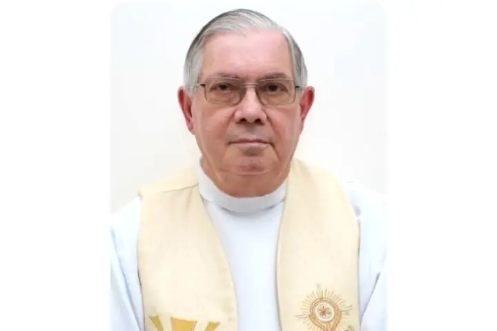 padre-audinei-carreira-segue-internado-na-uti-da-santa-casa;-sacerdote-teve-uma-pequena-melhora
