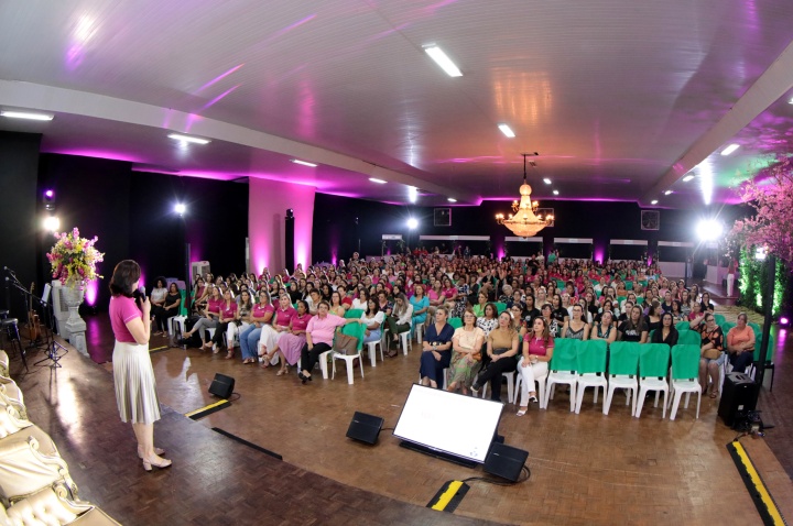 voluntariado-e-o-tema-do-summit-mulher-da-sicredi-vale-do-piquiri-abcd-pr/sp