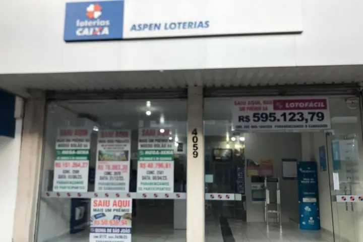 mega-sena-acumula-em-r$-30-milhoes;-umuaramenses-acertam-numeros-da-quadra