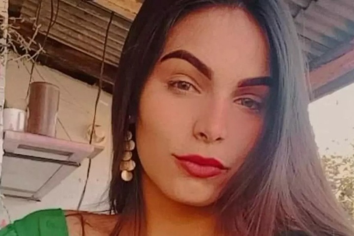 jovem-atacada-com-soda-caustica-segue-na-uti-com-mascara-de-oxigenio