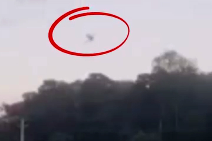 video-mostra-momento-da-queda-de-aviao-que-era-pilotado-por-umuaramense