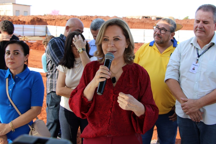 prefeita-de-cruzeiro-do-oeste-assina-ordem-de-servico-para-construcao-do-pam