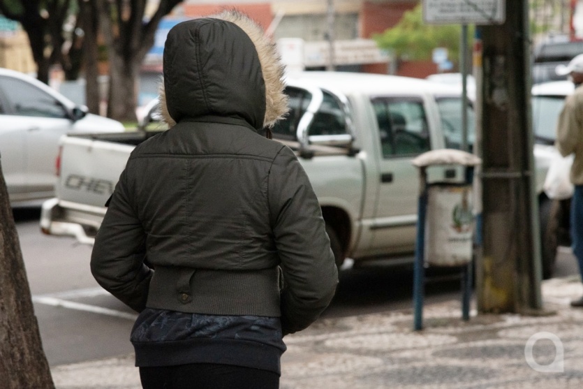 inmet-alerta-para-declinio-da-temperatura-e-chuvas-intensas-na-regiao-de-umuarama