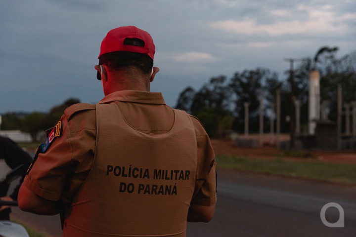 colisao-entre-caminhao-e-caminhonete-na-pr-323,-em-umuarama,-deixa-condutora-ferida