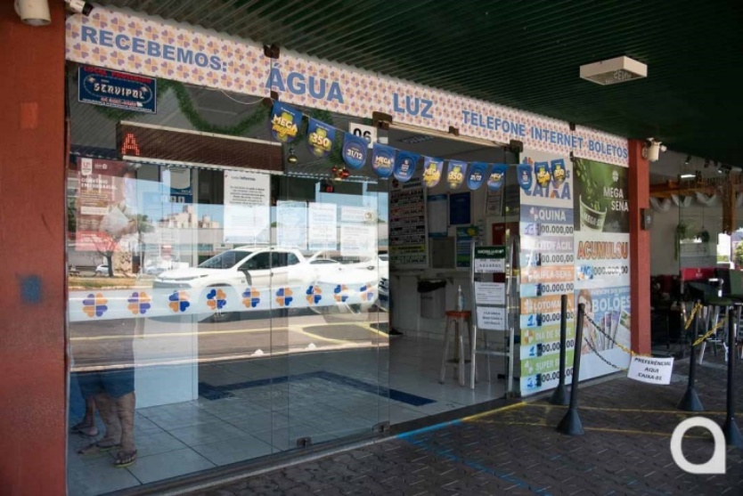 mega-sena-acumula-em-r$-65-milhoes;-quatro-apostas-de-umuarama-acertam-na-quadra