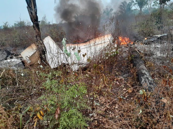 aviao-de-pequeno-porte-cai-no-mato-grosso-e-cinco-pessoas-perdem-a-vida