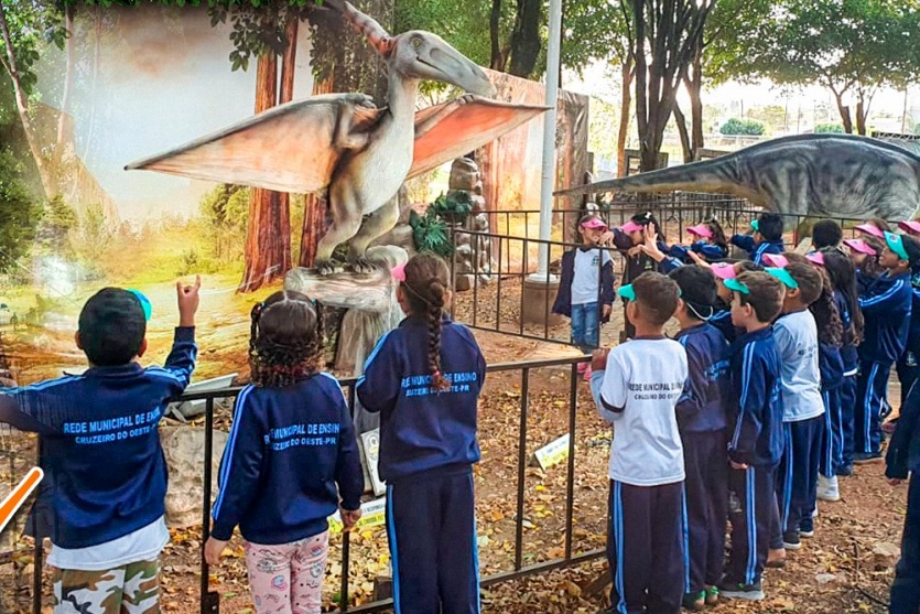 vale-dos-dinossauros-em-cruzeiro-do-oeste-recebeu-cerca-de-150-mil-visitantes