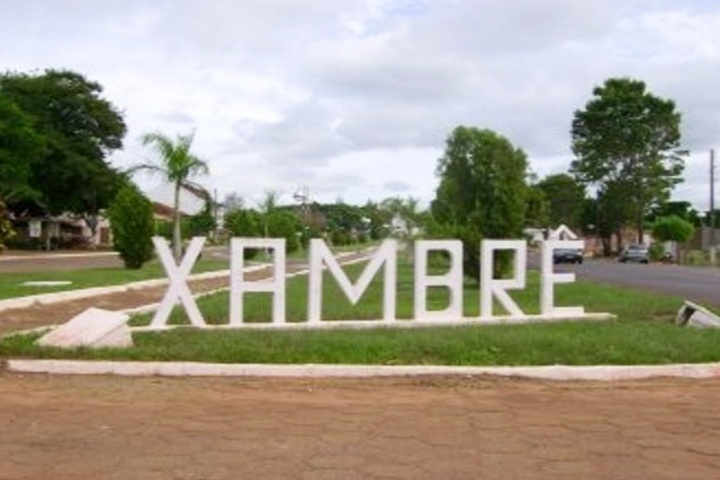 grupo-de-amigos-de-xambre-arrecada-doces-para-doar-a-criancas-carentes-no-natal