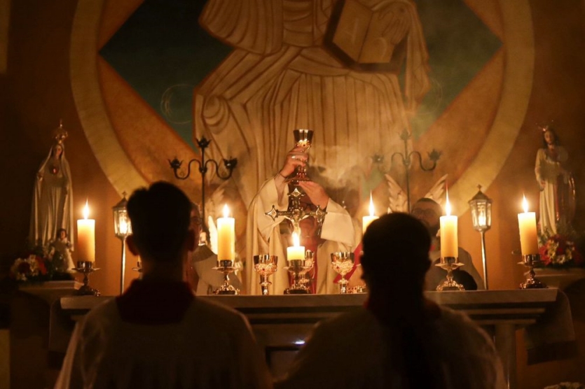 bispo-faz-rito-de-dedicacao-na-paroquia-sagrado-coracao-de-jesus-em-brasilandia-do-sul 