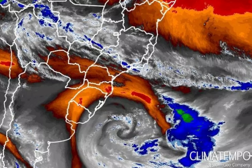“ciclone-bomba”-se-aproxima-e-deve-afetar-o-parana;-entenda-o-fenomeno