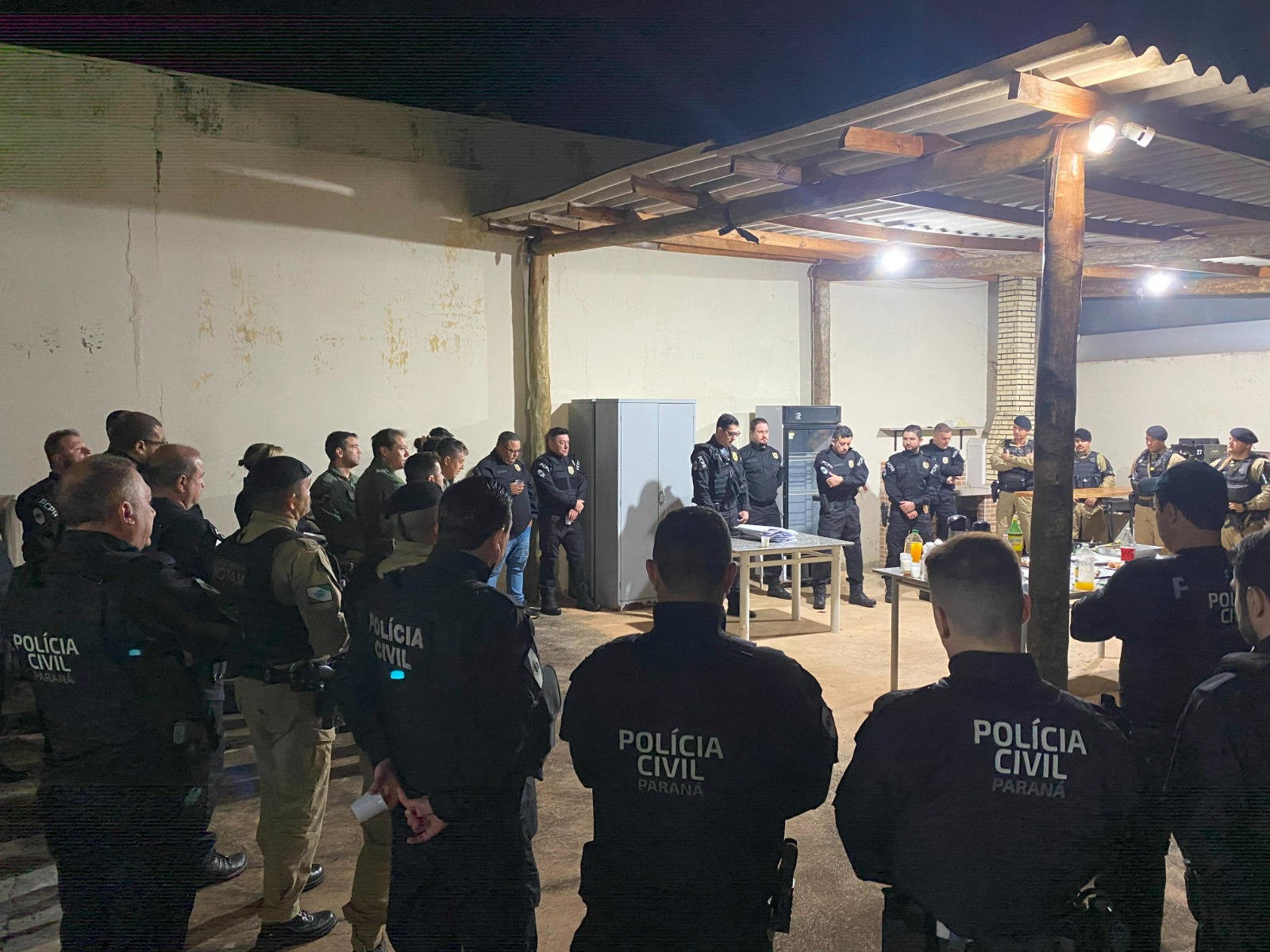 pcpr-e-pmpr-prendem-10-suspeitos-em-operacao-contra-o-trafico-de-drogas-em-cianorte