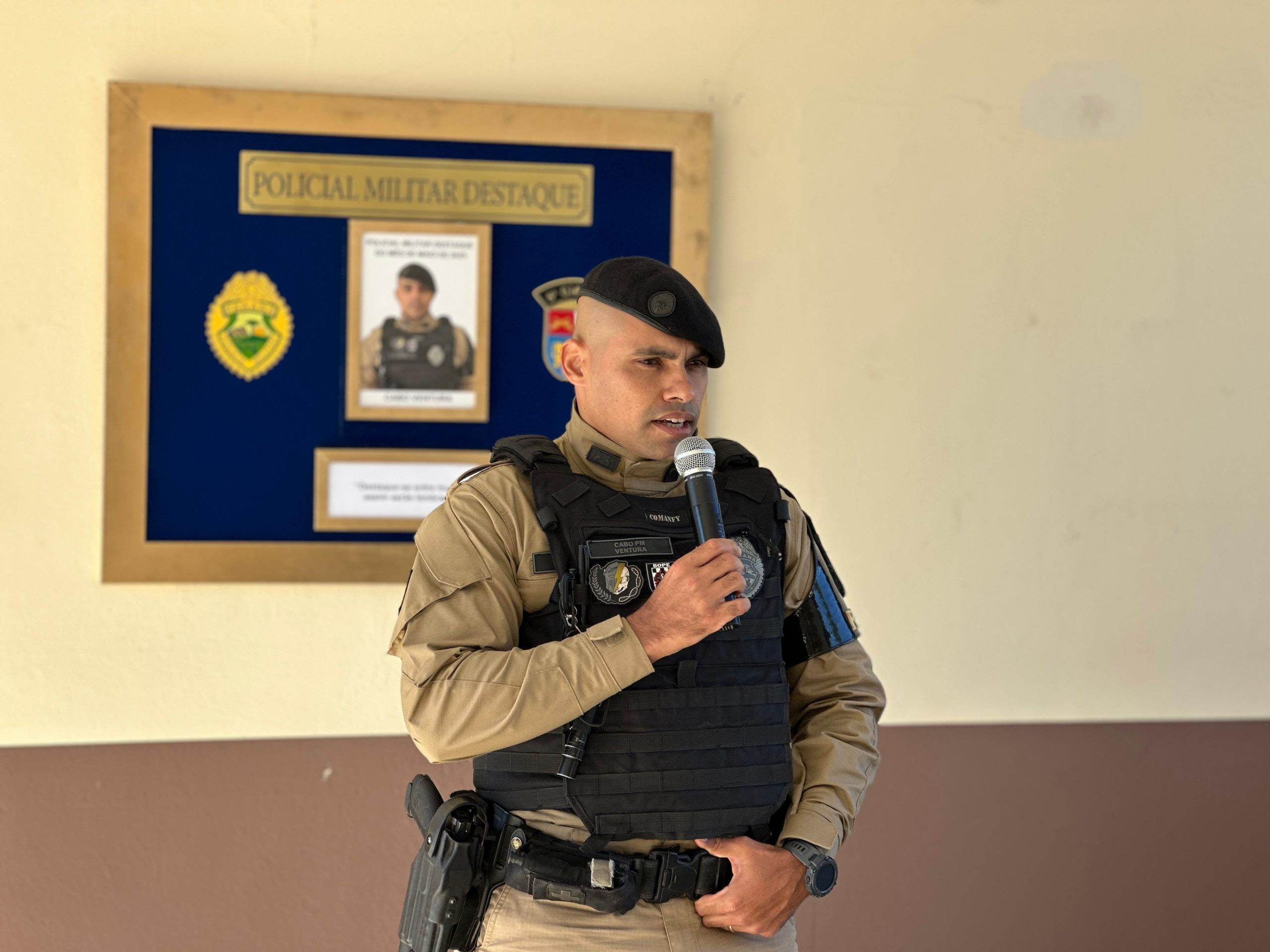 em-solenidade,-cabo-ventura-e-homenageado-como-destaque-do-mes-da-policia-militar-de-cianorte