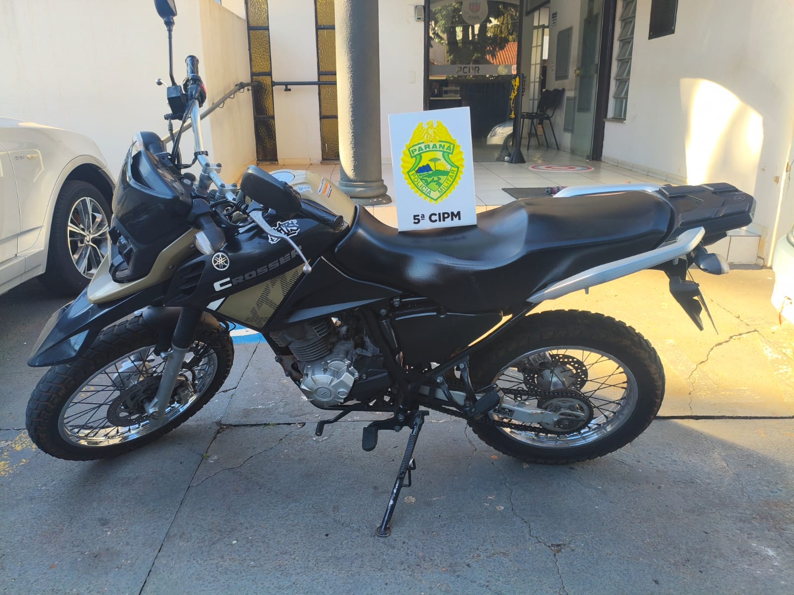 motocicleta-adulterada-e-apreendida,-durante-abordagem,-em-cianorte