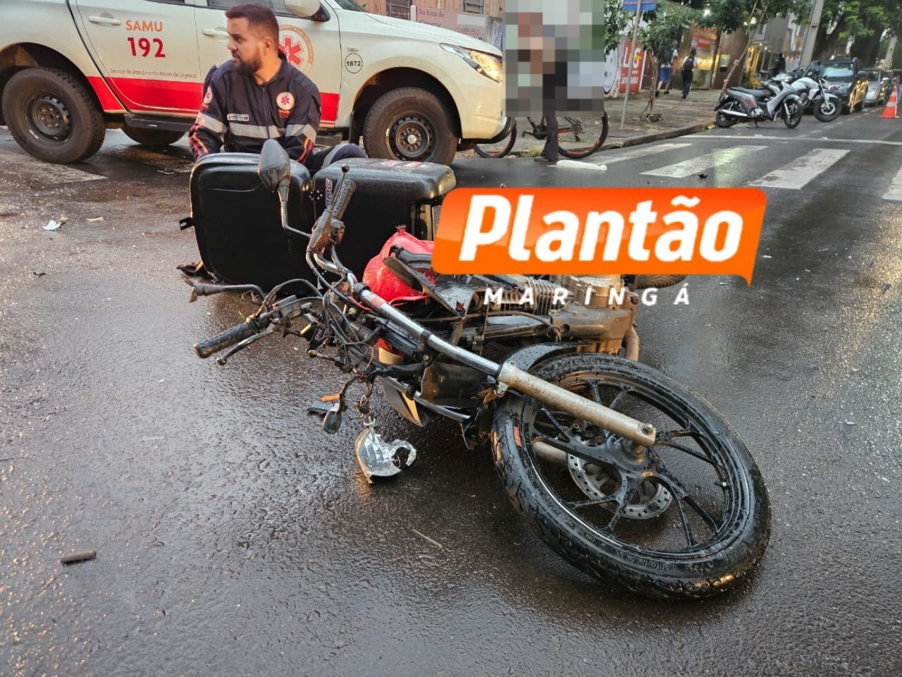 motoboy-nao-resiste-aos-ferimentos-e-morre-no-hospital,-apos-colisao-entre-carro-e-motocicleta