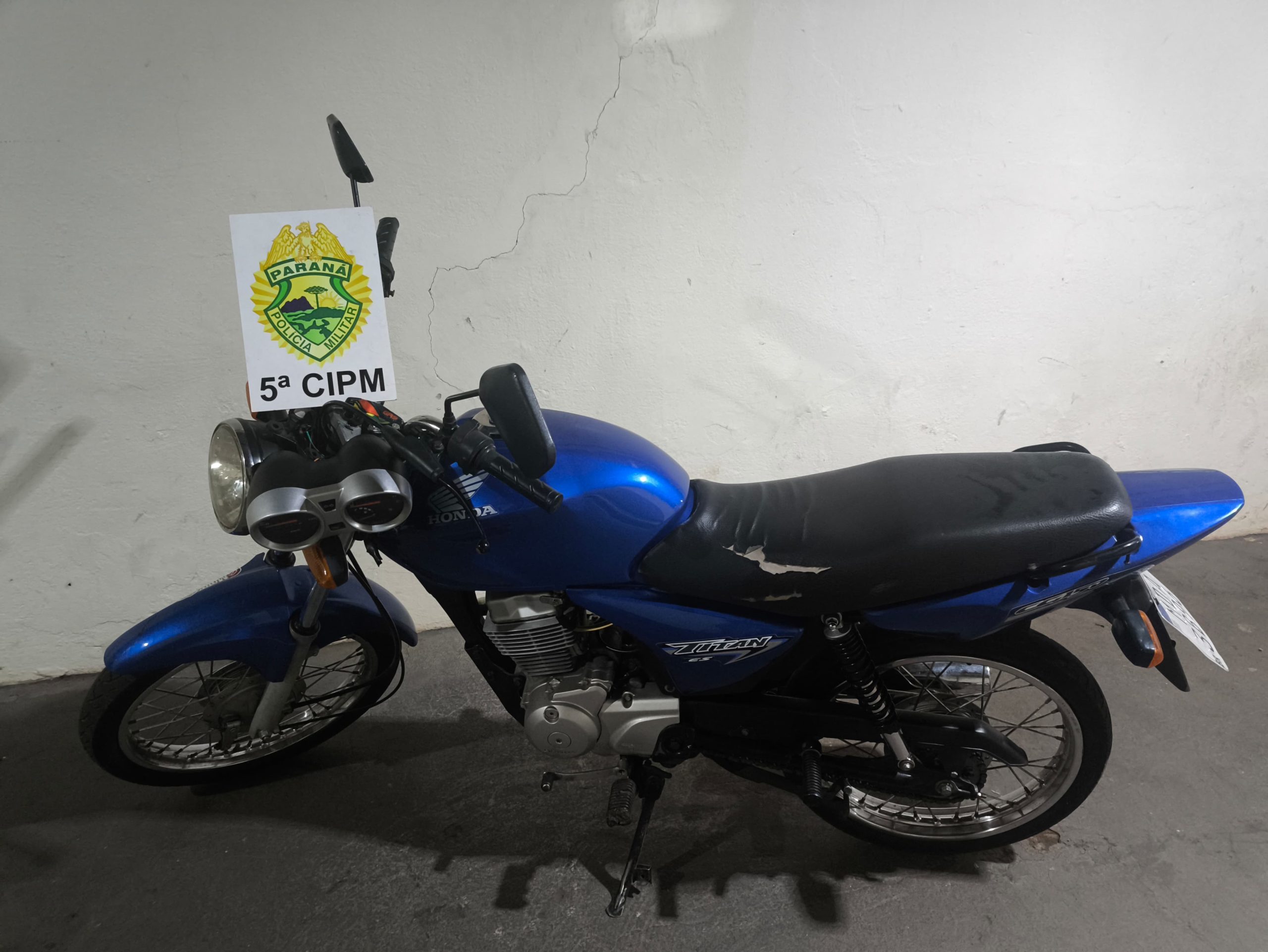 motocicleta-furtada-em-indianopolis,-e-encontrada-abandonada,-momentos-apos-o-crime