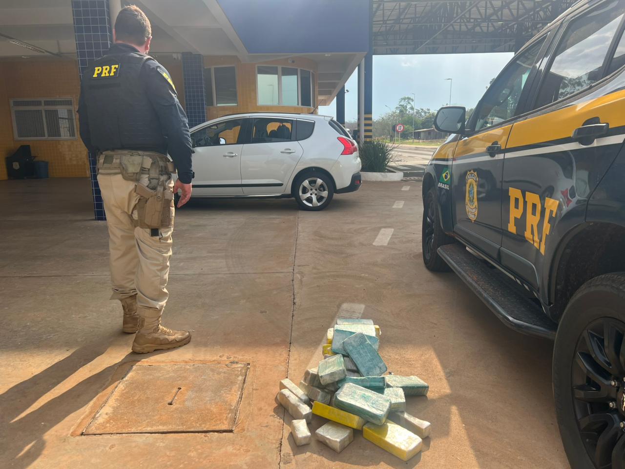homens-sao-presos-com-mais-de-30-quilos-de-cocaina-em-veiculo-na-rodovia-br-487