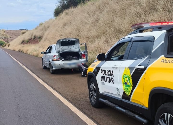 barra-de-ferro-solta-na-pista,-danifica-veiculo,-na-rodovia-pr-900